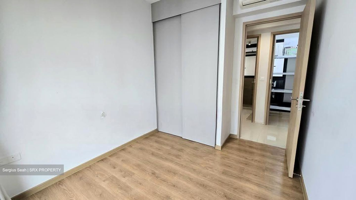 Hundred Palms Residences (D19), Condominium #638181531
